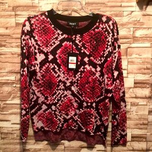 DKNY womens blouse size xs, long sleeve